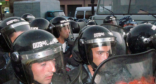 Полиция Армении. Ереван, 19 июля 2016 г. Фото Тиграна Петросяна для "Кавказского узла"