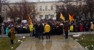 Жители Астрахани на митинге потребовали отставки губернатора