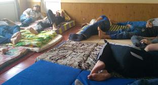 Три участника голодовки в Махачкале обратились к врачам