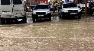 Жители Махачкалы и Буйнакска пожаловались на подтопления после ливней