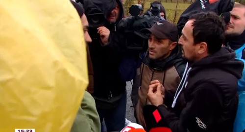 Столкновения близ дома Бидзины Иванишвили. Скриншот видео https://mtavari;tv/news/138070