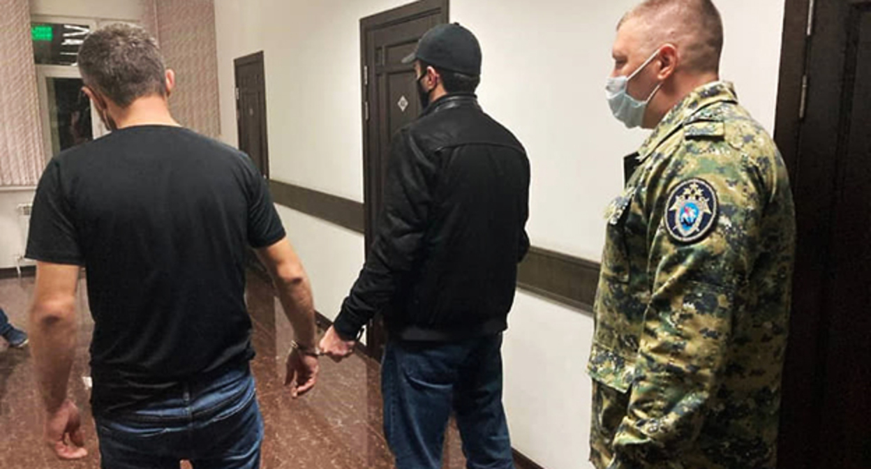 Житель Каспийска, обвиняемый в убийстве девочки. Фото: пресс-служба республиканского управления СКР Житель Каспийска, обвиняемый в убийстве девочки. Фото: пресс-служба республиканского управления СКР
