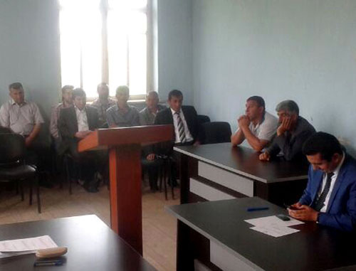 В зале Имишлинского районного суда Азербайджана. 11 мая 2013 г. Фото RFE, http://www.radioazadlyg.org/