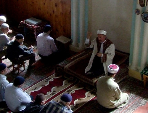аджария, Хуло, 20 сентября 2013 г. Пятничная молитва в мечети. Фото Эдиты Бадасян для "Кавказского узла"
