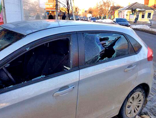 Активисту Игорю Харченко разбили машину. Краснодар, 4 февраля 2014 г. Фото ЭкоВахты