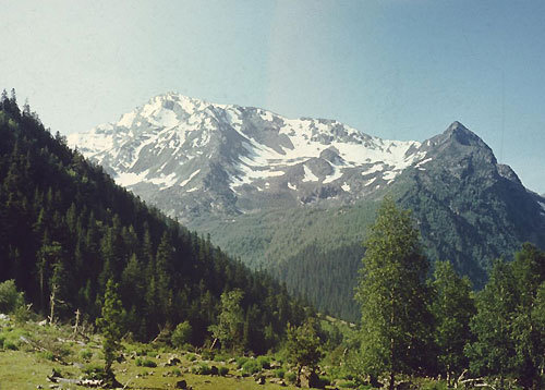 Кавказ. Фото с сайта www.nmalykh.org