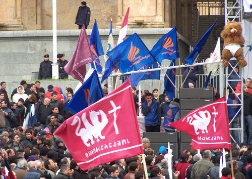 Митинг оппозиции у парламента Грузии, 9 апреля 2009 года. Фото "Кавказского Узла"