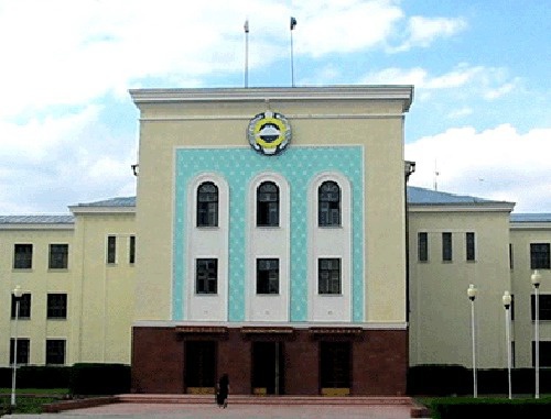 Народное Собрание (Парламент) Карачаево-Черкесской Республики. Фото http://skfonews.info/article/56