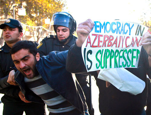 Акция протеста с требованием уважения властями прав человека. Баку, 10 декабря 2012 г. Фото Азиза Каримова для "Кавказского узла"