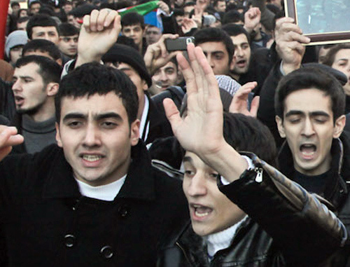 Баку, 12 января 2013 г. Участники акции против небоевых потерь в армии. Фото Азиза Каримова для "Кавказского узла"