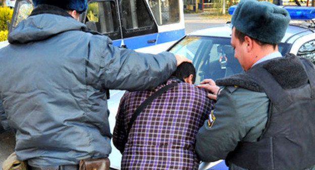 Сотрудники правоохранительных органов. Фото www.yougopolis.ru