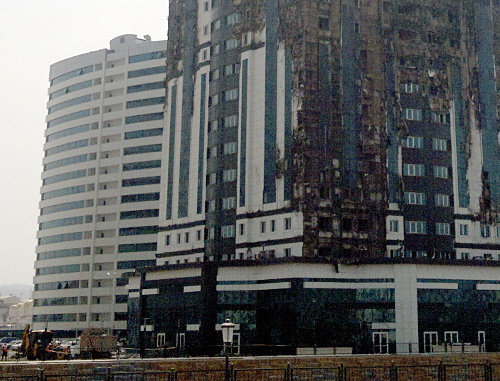 Небоскреб "Олимп" после пожара. Чечня, Грозный, 4 апреля 2013 г. Фото "Кавказского узла"