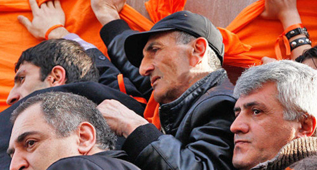 Митинг лидера партии «Наследие» Раффи Ованнисяна на площади Свободы. Ереван, 22 марта 2013 г. Фото © PanARMENIAN Photo/Varo Rafayelyan