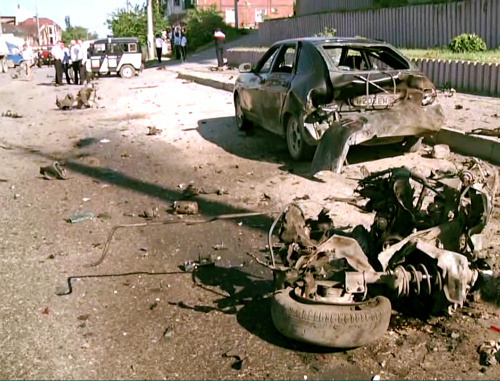 На месте двойного теракта в Махачкале 20 мая 2013 г. Кадр из видеосъемки пресс-службы МВД Дагестана, 05.mvd.ru