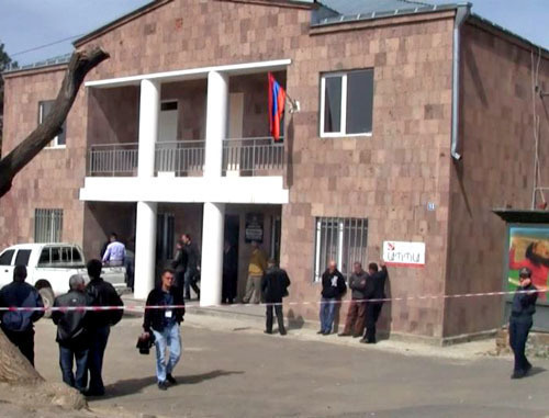Здание администрации села Прошян Котайкской области Армении. Фото http://rus.azatutyun.am/