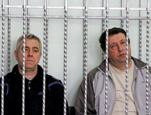 Василий Крутько (слева) и Виктор Жданов.  Фото: Valery Donskoy (RFE/RL)