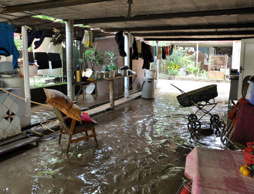 Наводнение в Сенаки в июле 2013 г. Фото: Democracy & Freedom Watch, http://dfwatch.net 