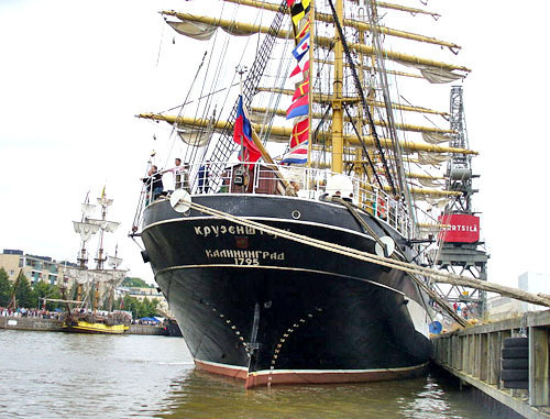 Учебное парусное судно "Крузенштерн". Фото: kovako-1, http://ru.wikipedia.org/