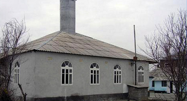 Мечеть в селе Нечаевка Кизилюртовского района Дагестана. Фото Гусена Халилулаева, http://www.tsumada.ru/ru/fotoid/3143