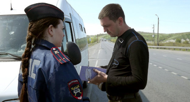 Проверки общественного транспорта в Волгоградской области. Апрель 2014 г. Фото пресс-службы ГИБДД РФ, www.gibdd.ru