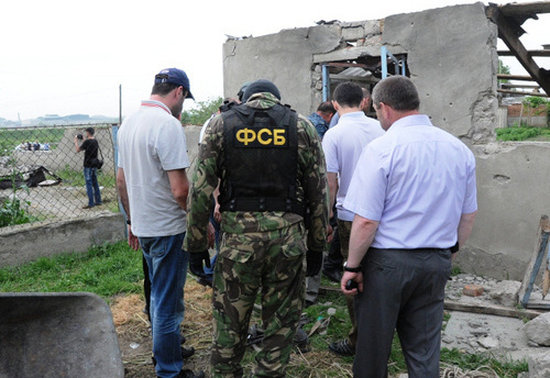 После спецоперации в поселке Дыгулыбгей Баксанского района КБР 17 мая 2014 г., в ходе которой были убиты три человека. Фото НАК, nac.gov.ru