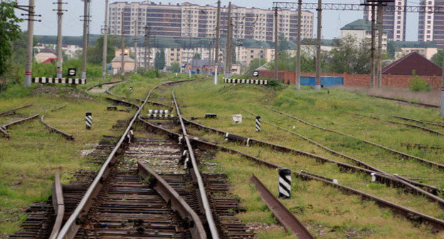 Железная дорога. Грозный. апрель  2014 г. Фото Магомеда Магомедова для "Кавказского узла"