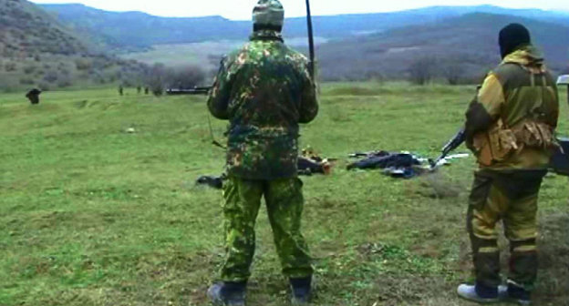 На месте перестрелки во время спецоперации в Кизлярском районе Дагестана 4 июня 2014 г. Фото НАК, http://nac.gov.ru/nakmessage/2014/06/04/v-dagestane-neitralizovan-boevik-v-kizlyarskom-raione-obyavlen-rezhim-kto.html