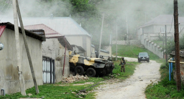 Спецоперация в селе Лечинкай Чегемского района КБР 5 августа 2014 г. Фото НАК, http://nac.gov.ru/nakmessage/2014/08/05/otkazavshiisya-slozhit-oruzhie-boevik-neitralizovan-v-chegemskom-raione-kbr.html