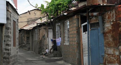 Ереван, улочки квартала Конд. Фото Алексея Мухранова, http://www.travelgeorgia.ru/22/45/1/2480 