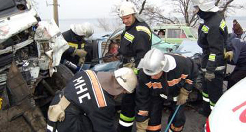 Ликвидация последствий ДТП. Фото: http://www.07.mchs.gov.ru/operationalpage/emergency/detail.php?ID=37172