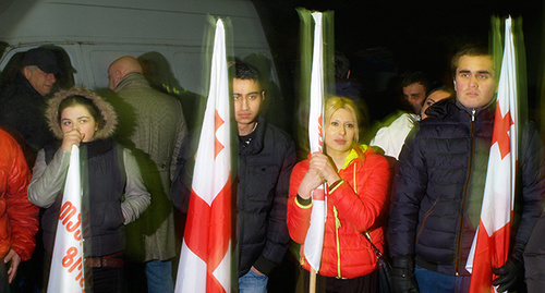 Жители Тбилиси пришли проводить Тамаза в последний путь. Фото Беслана Кмузова для "Кавказского узла"