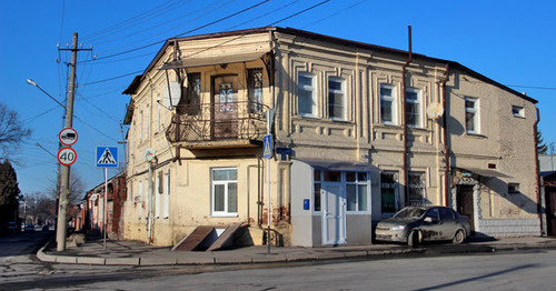 Жилой дом во Владикавказе. Фото Ахмеда Альдебирова для "Кавказского узла" 