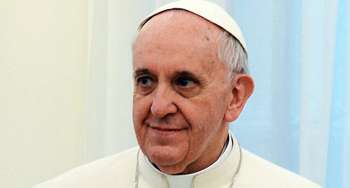 Папа римский Франциск. Фото: https://ru.wikipedia.org/wiki/%D0%9F%D0%B0%D0%BF%D1%81%D1%82%D0%B2%D0%BE#/media/File:Pope_Francis_in_March_2013.jpg