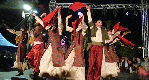 Танцевальный коллектив «Масунк». Фото Тиграна Петросяна для "Кавказского узла"