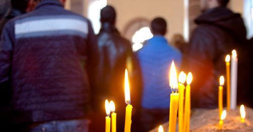 Свечи в церкви Святого Ншана. Гюмри, 20 января 2015 г. Фото Нарека Тумасяна для "Кавказского узла"