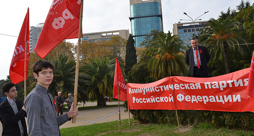Молодые участники митинга. Фото Светланы Кравченко