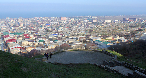 Смотровая площадка возле крепости Нарын-Кала в Дербенте. Фото Патимат Махмудовой для "Кавказского узла"