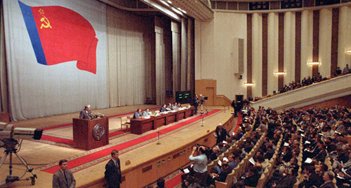 Верховный совет России (1991-1993 Фото http://history4you.ru/events_detail/-/content/entry/1548838