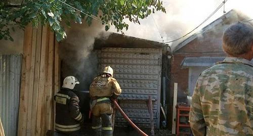 В Ростове-на-Дону в результате возгорания жилого дома пожар распространился на 5000 кв. метров
Фото: 1rnd.ru
