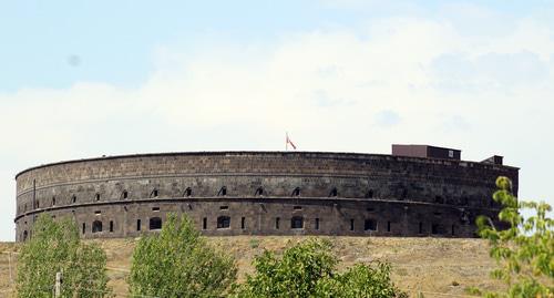 Старая русская крепость в Гюмри, построенная в 1834 году. Жители называют ее  “Черная крепость" Фото: Тиграна Петросяна для "Кавказского узла"