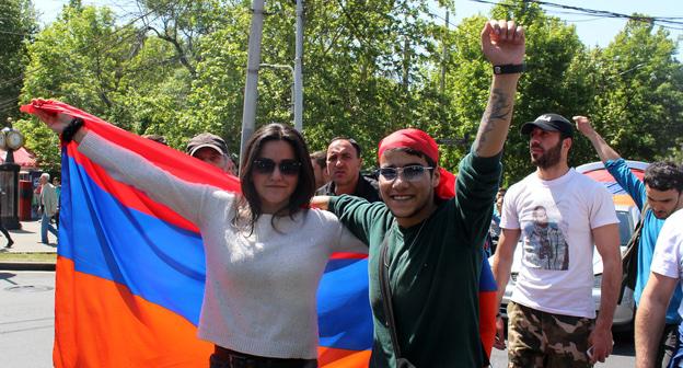 Участники протестных выступлений в Ереване. Фото Тиграна Петросяна для "Кавказского узла"