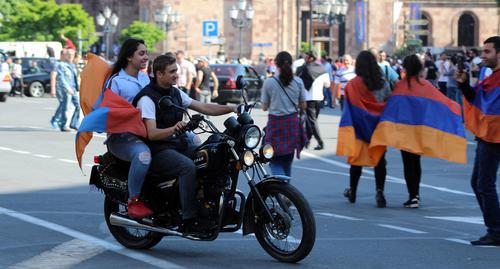 Участники протестных акций на улицах Еревана. Май 2018 г. Фото Тиграна Петросяна для "Кавказского узла"