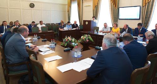 Заседание в Минфине Карачаево-Черкесии. Фото http://minfin09.ru/2018/06/первый-заместитель-министра-финансо/ 