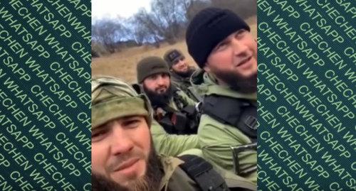 Обращение, записанное чеченскими силовиками. Фото: кадр видео https://www.youtube.com/watch?v=mXCpUocpsTQ
