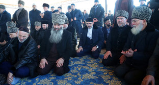 Власти Чечни и Ингушетии рапортовали о тысячах участников Дня памяти Кунта-хаджи Кишиева