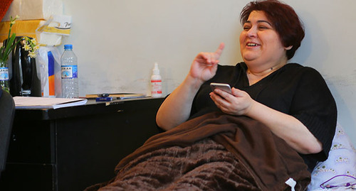 Азербайджанская журналистка Хадиджа Исмайлова во время голодовки. Фото Азиза Каримова для "Кавказского узла"