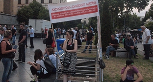 Оппозиция вновь вывела людей на улицы Тбилиси