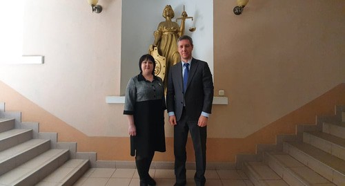 Наталья Безбородова и ее адвокат Сергей Куницкий. Фото Сергеея Куницкого