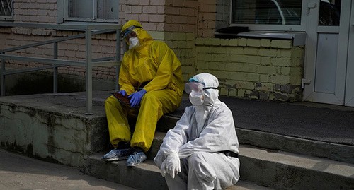 Медицинские работники. Фото: REUTERS/Tatyana Makeyeva