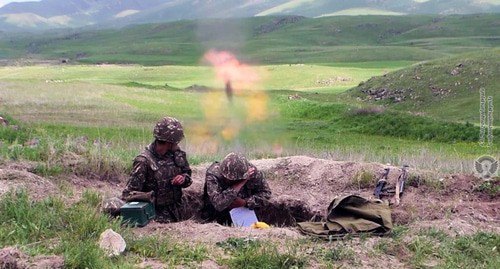 Солдаты Армии обороны Карабаха. Фото пресс-службы МО Армении http://mil.am/hy/news/7948